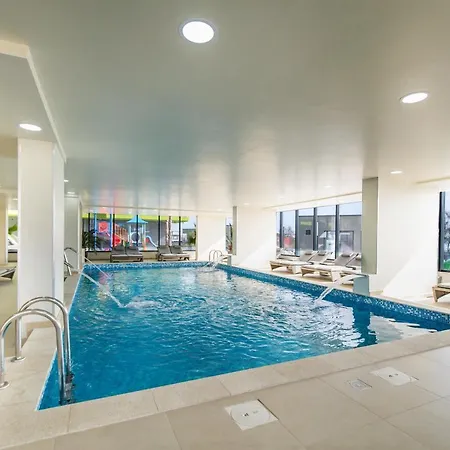 Sea Breeze 2bd Apt N Pools Alezzi Beach * Navodari