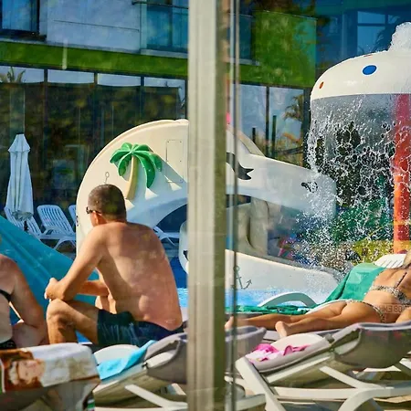 Sea Breeze 2bd Apt N Pools Alezzi Beach Appartamento *