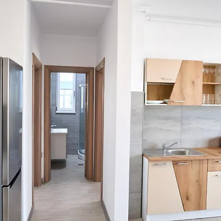Sea Breeze 2bd Apt N Pools Alezzi Beach *